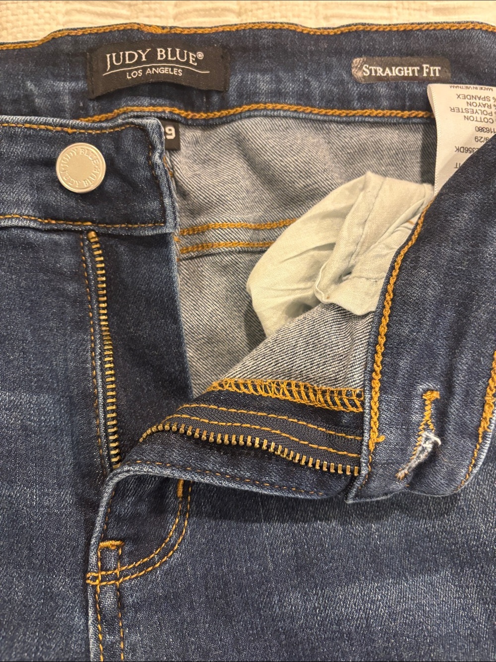 Judy Blue Women’s Straight Fit Jeans 9/29 - Picture 8 of 9